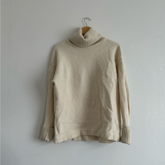 JCrew Collection Turtleneck Cashmere Blend Sweater - Picture 1 of 8